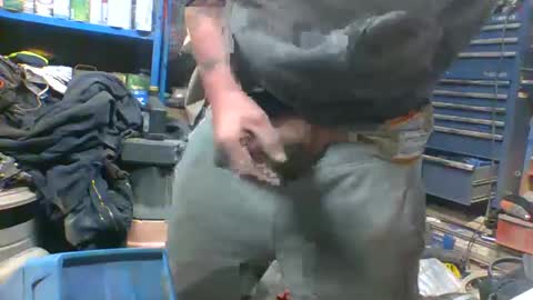 Snapshot of allwolf0323 chatting on 11/08/25, 10:52 allwolf0323 online show from 11/08/25, 10:52