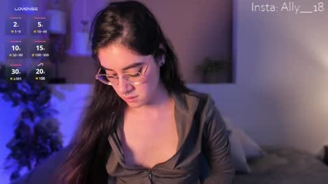 Snapshot of ally_addams chatting on 03/01/25, 03:43 Ally online show from 03/01/25, 03:43