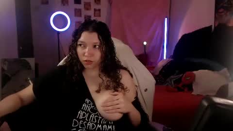 Snapshot of ally_donfort chatting on 07/16/26, 12:49 Ally online show from 07/16/26, 12:49