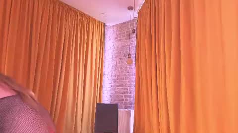 Snapshot of allyaska chatting on 07/11/26, 06:49 Hello dear guys my name is Alaska lets get to know each other better online show from 07/11/26, 06:49
