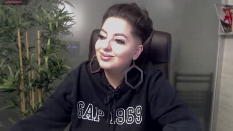         online show from 01/27/25, 11:54