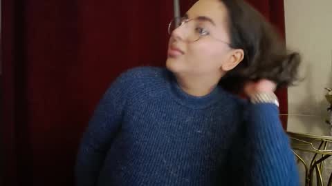         online show from 12/13/25, 07:53