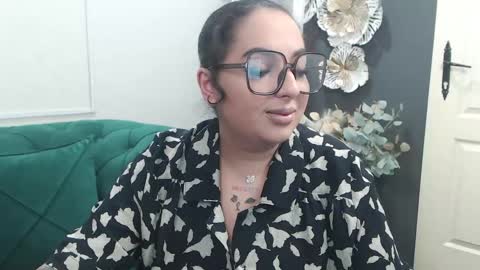 Snapshot of allyiah chatting on 05/04/26, 06:37 online show from 05/04/26, 06:37