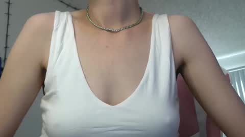 Ally Girl In Her Ally World online show from 04/25/26, 01:52