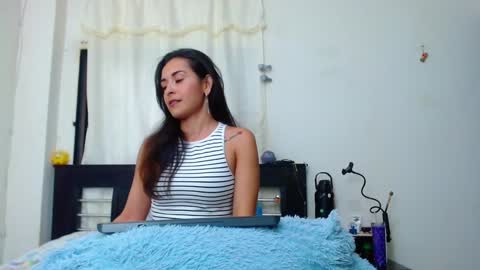 Snapshot of allyson_collins_ chatting on 01/07/25, 08:31 Allyson collins online show from 01/07/25, 08:31