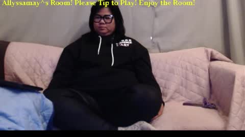 Allyssamay online show from 10/22/25, 02:45
