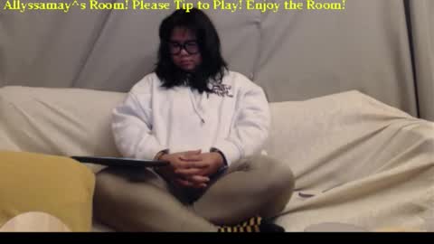 Allyssamay online show from 11/26/25, 04:35