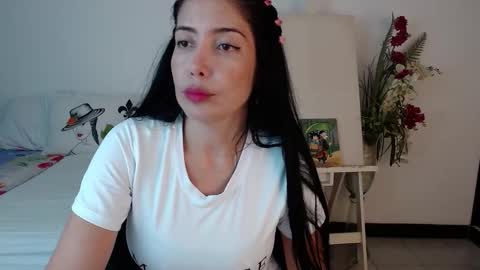 alma_art_ online show from 03/26/26, 08:14