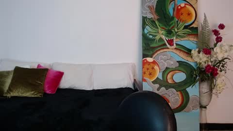 alma_art_ online show from 04/07/26, 05:02