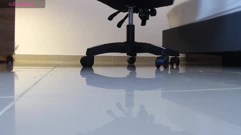 ALMA FENIX  online show from 10/15/25, 12:33