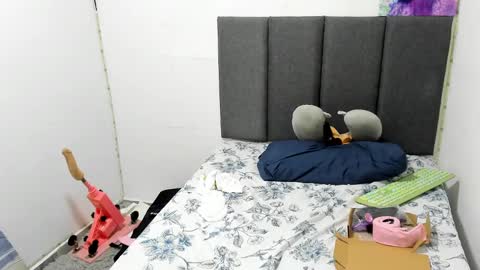 Snapshot of almaa__ chatting on 02/20/25, 11:10 Alma online show from 02/20/25, 11:10