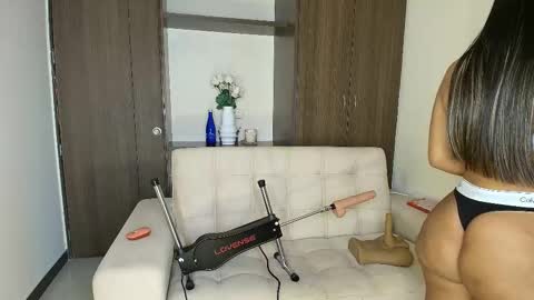 Alma Castillo online show from 03/04/26, 02:06