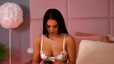 Emma online show from 06/03/26, 04:04