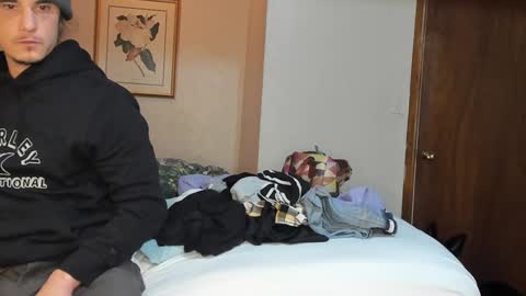 Jean and nick online show from 01/12/25, 01:11