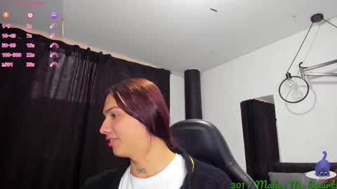 Snapshot of almazz_ chatting on 12/14/25, 03:50 Santy online show from 12/14/25, 03:50