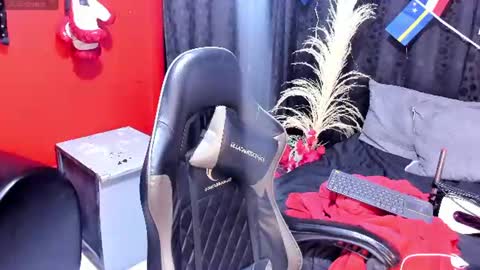 Snapshot of almazz_ chatting on 07/02/26, 08:48 Santy online show from 07/02/26, 08:48