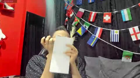 Snapshot of almazz_ chatting on 07/03/26, 09:43 Santy online show from 07/03/26, 09:43