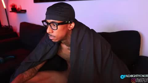 Snapshot of almightycnote chatting on 02/25/26, 11:53 Almightycnote online show from 02/25/26, 11:53