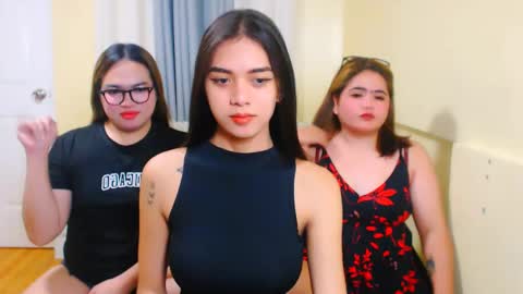 Almira online show from 03/23/26, 01:53