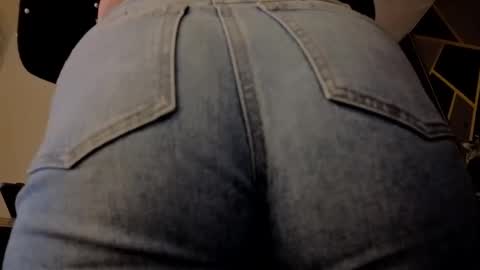 ALMMA online show from 10/21/25, 02:07