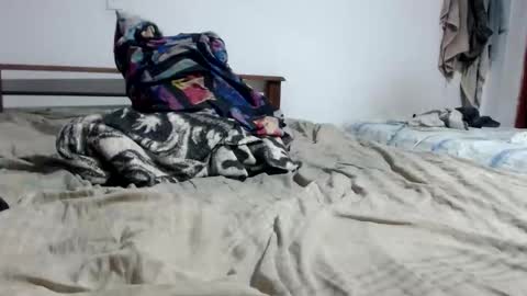 Snapshot of almostattoo chatting on 12/16/25, 06:07 ANDRIU- Instagram andriugigante- andriugigante--- INDEPENDENT MODEL Follow me here online show from 12/16/25, 06:07