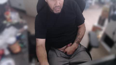 Snapshot of aloha_king chatting on 12/08/24, 08:25 simplyfaded online show from 12/08/24, 08:25