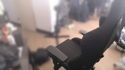 Snapshot of aloha_king chatting on 01/05/25, 09:25 simplyfaded online show from 01/05/25, 09:25