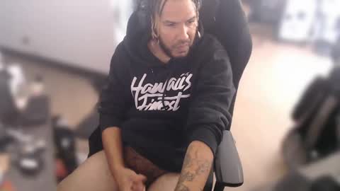 Snapshot of aloha_king chatting on 02/13/25, 07:31 simplyfaded online show from 02/13/25, 07:31