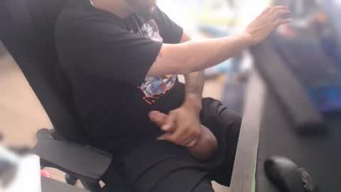 Snapshot of aloha_king chatting on 10/02/25, 11:01 simplyfaded online show from 10/02/25, 11:01