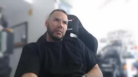 Snapshot of aloha_king chatting on 10/12/25, 09:58 simplyfaded online show from 10/12/25, 09:58