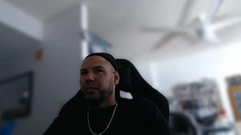 Snapshot of aloha_king chatting on 10/19/25, 09:59 simplyfaded online show from 10/19/25, 09:59