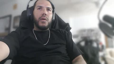 Snapshot of aloha_king chatting on 11/06/25, 10:38 simplyfaded online show from 11/06/25, 10:38