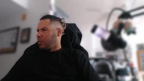 Snapshot of aloha_king chatting on 11/10/25, 02:10 simplyfaded online show from 11/10/25, 02:10