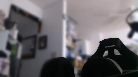 Snapshot of aloha_king chatting on 11/24/25, 03:06 simplyfaded online show from 11/24/25, 03:06