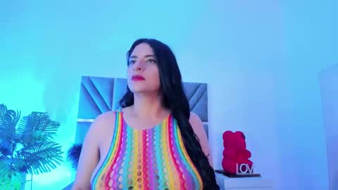 Snapshot of alombramorris chatting on 09/22/25, 11:56 alombramorris online show from 09/22/25, 11:56