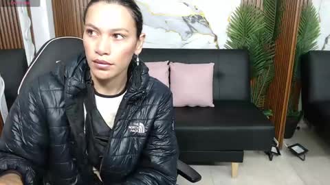 alonddra_tay online show from 05/03/26, 11:38