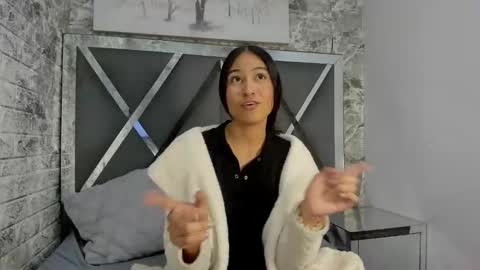 Snapshot of alondrahyh chatting on 03/31/26, 04:40 Alondra online show from 03/31/26, 04:40