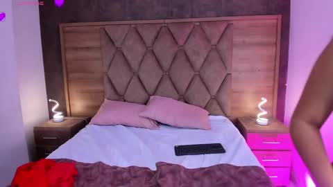 ALONDRA CUTE online show from 05/01/26, 05:12