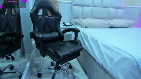 ALONDRA CUTE online show from 05/17/26, 04:32
