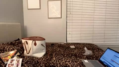 alongcamelexy online show from 09/27/25, 02:27