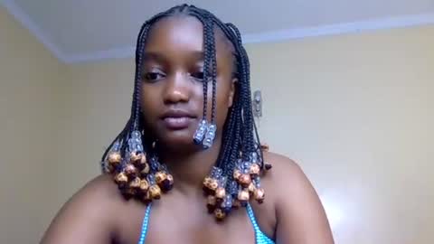 Elly online show from 11/18/25, 12:38