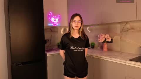 Alorenna online show from 05/18/26, 04:46