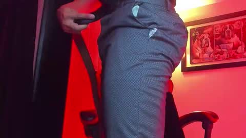 alpha_dominus_ online show from 12/14/25, 04:29