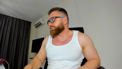 Alphaalexxx Lets reach Me 100 thumbs up online show from 05/23/26, 04:55
