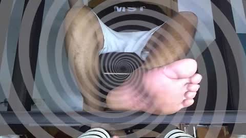 Snapshot of alphacashmaster8 chatting on 12/15/25, 03:27 MASTER FINDOM DRAIN... online show from 12/15/25, 03:27