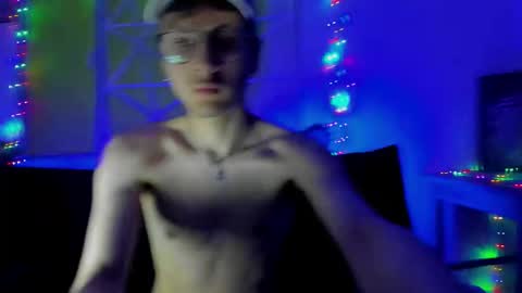 Snapshot of alphadioniso chatting on 12/18/25, 08:04 Dioniso online show from 12/18/25, 08:04