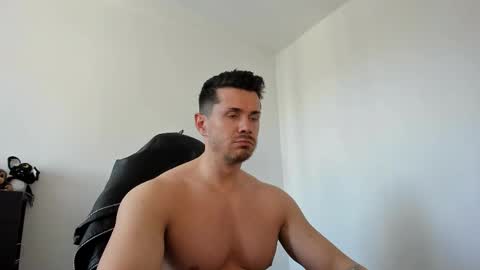 Snapshot of alphagodleatherking92 chatting on 05/27/26, 12:35 LeatherMaster online show from 05/27/26, 12:35