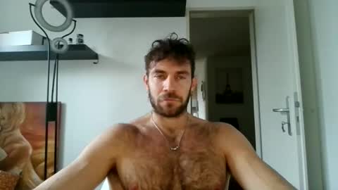 alphah_hunk online show from 12/03/25, 11:41