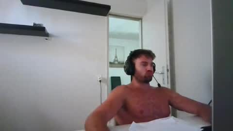 Snapshot of alphah_hunk chatting on 07/13/26, 01:14 alphah_hunk online show from 07/13/26, 01:14