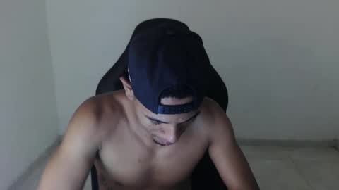 alphas_latins online show from 04/26/26, 09:45